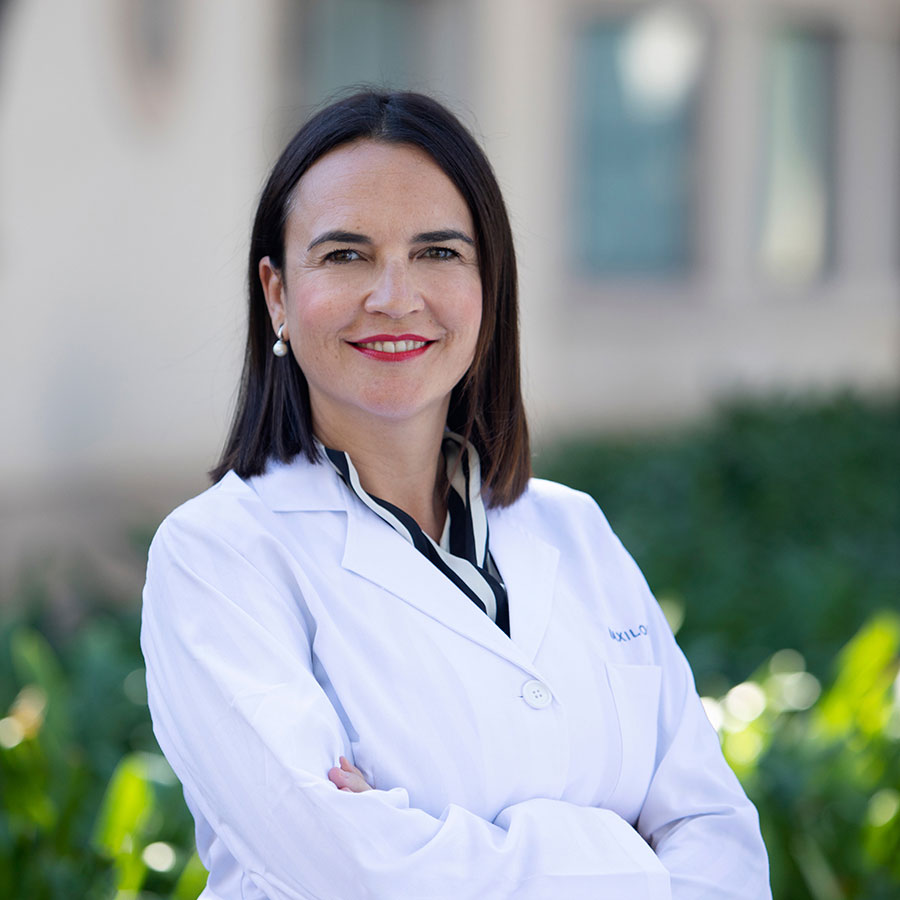 Dra. Cristina Martín Guivernau - Equipo Maxilonet
